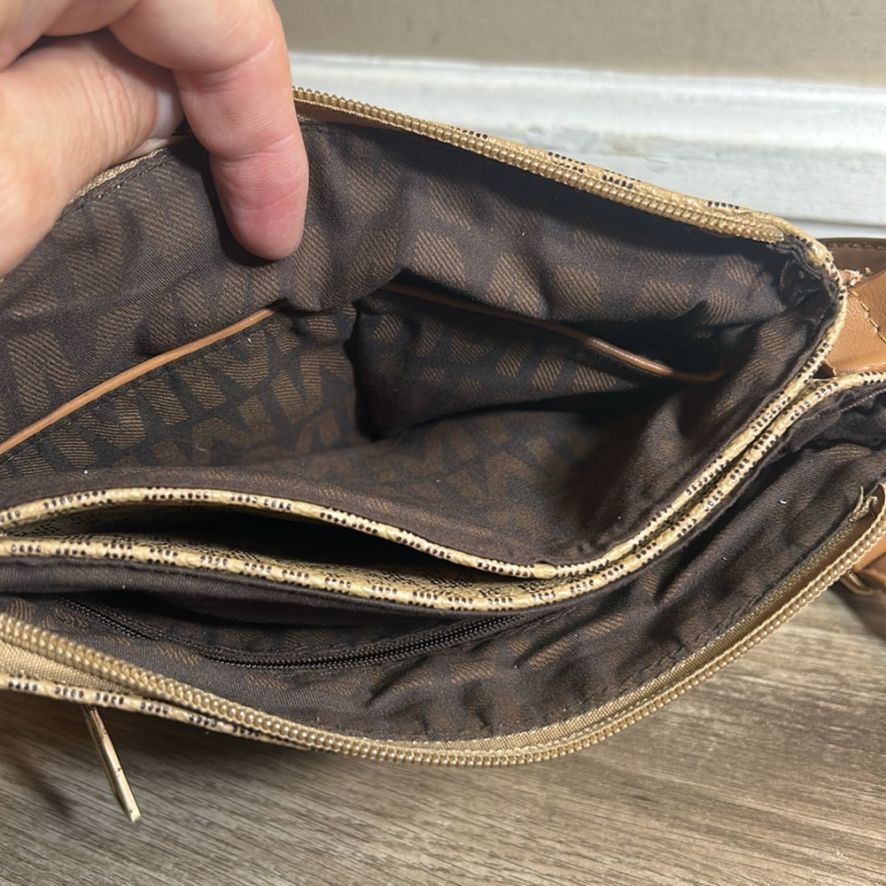 MKF Collection Sofie M Signature Crossbody Bag by Mia K - Picture 6 of 10